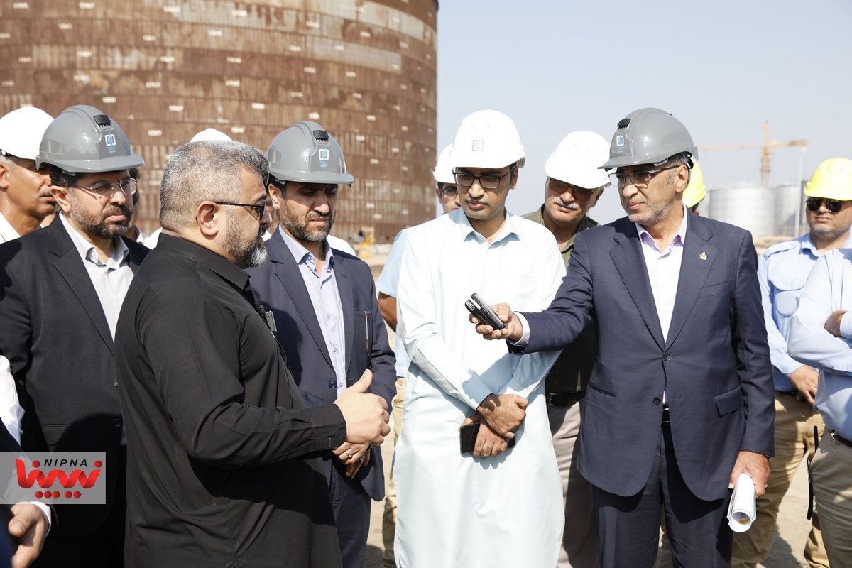 بازدید مهندس شاه میرزایی معاون وزیر نفت و مدیرعامل شرکت ملی صنایع پتروشیمی از شهرک پتروشیمی مکران 37