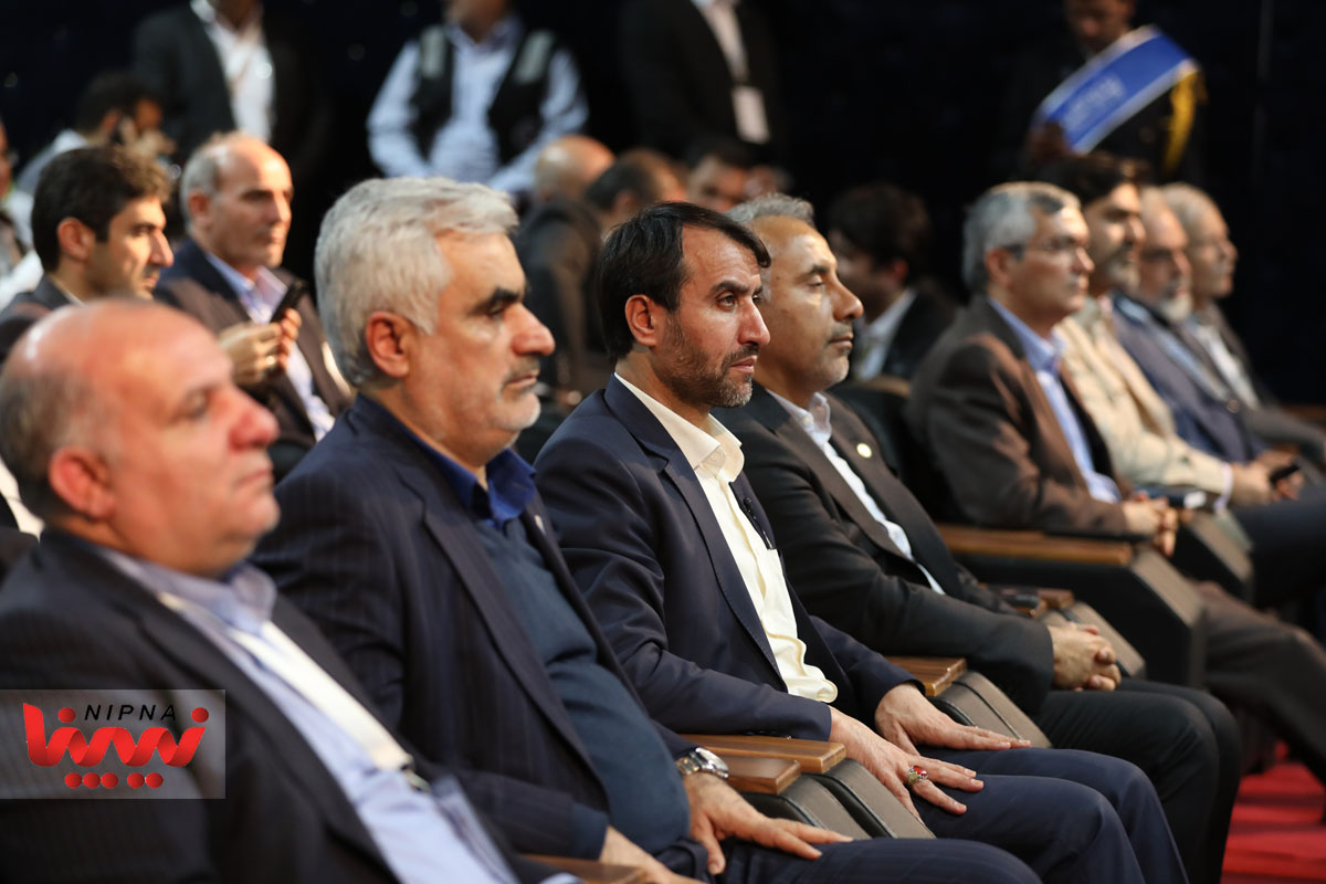 حضور مهندس شاه میرزایی معاون وزیر نفت و مدیرعامل شرکت ملی صنایع پتروشیمی در آیین بزرگداشت 50 سالگی شرکت پتروشیمی بندر امام 11