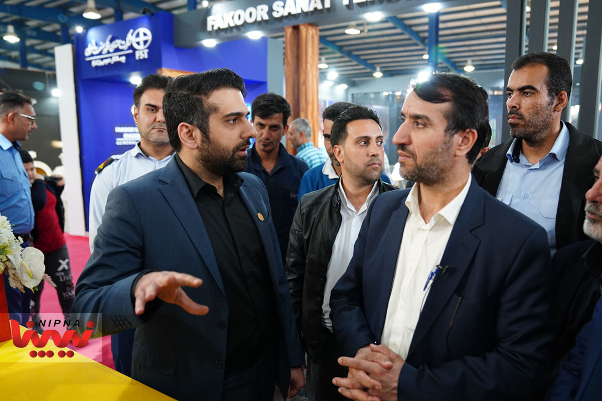 بازدید مهندس شاه میرزایی معاون وزیر نفت و مدیرعامل شرکت ملی صنایع پتروشیمی از چهاردهمین نمایشگاه تخصصی ساخت تجهیزات صنعت نفت خوزستان 12