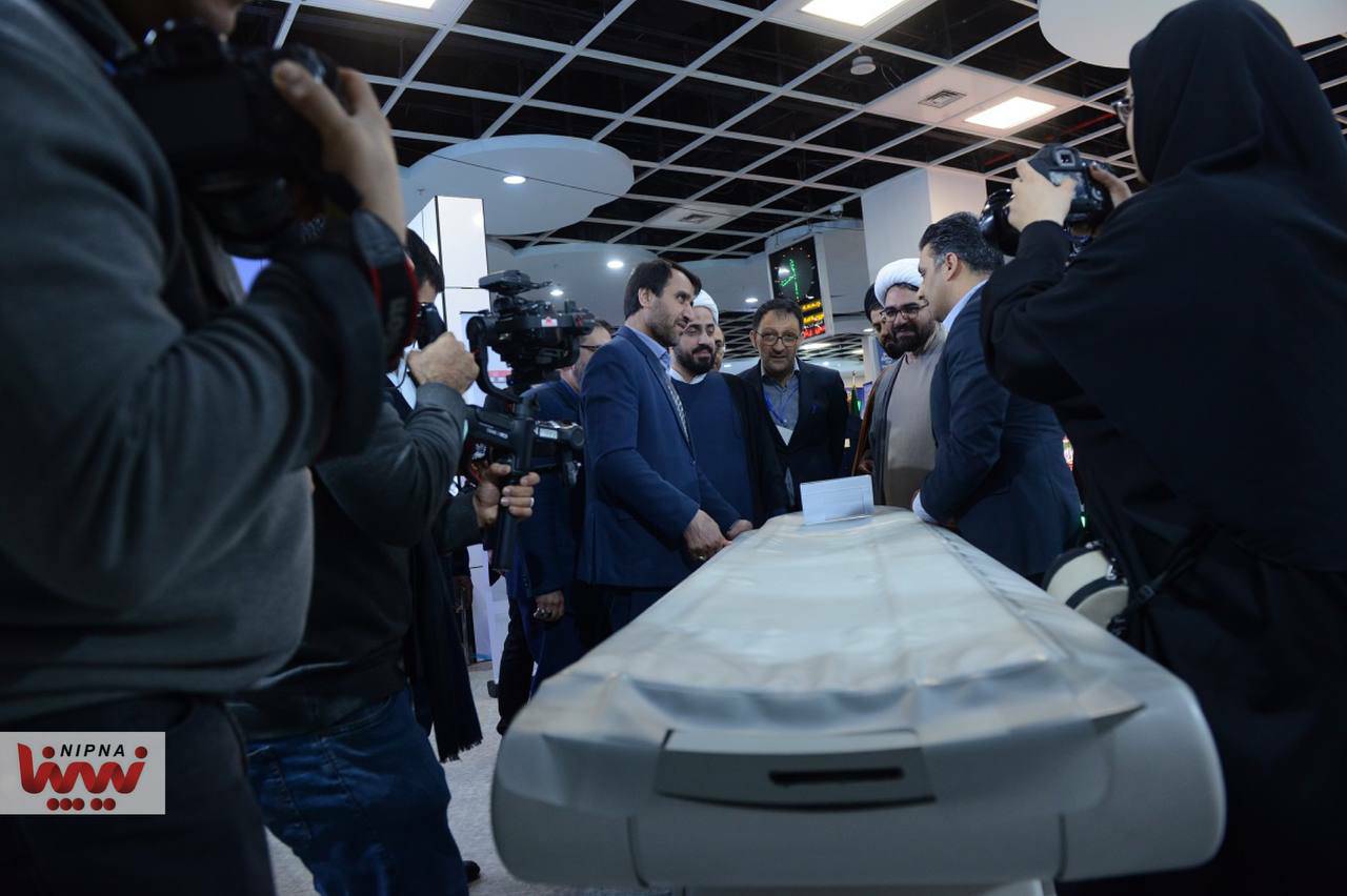 بازدیدمهندس شاهمیرزایی معاون وزیر نفت و مدیر عامل شرکت ملی صنایع پتروشیمی از نمایشگاه روایت پیشرفت در مشهدمقدس 11