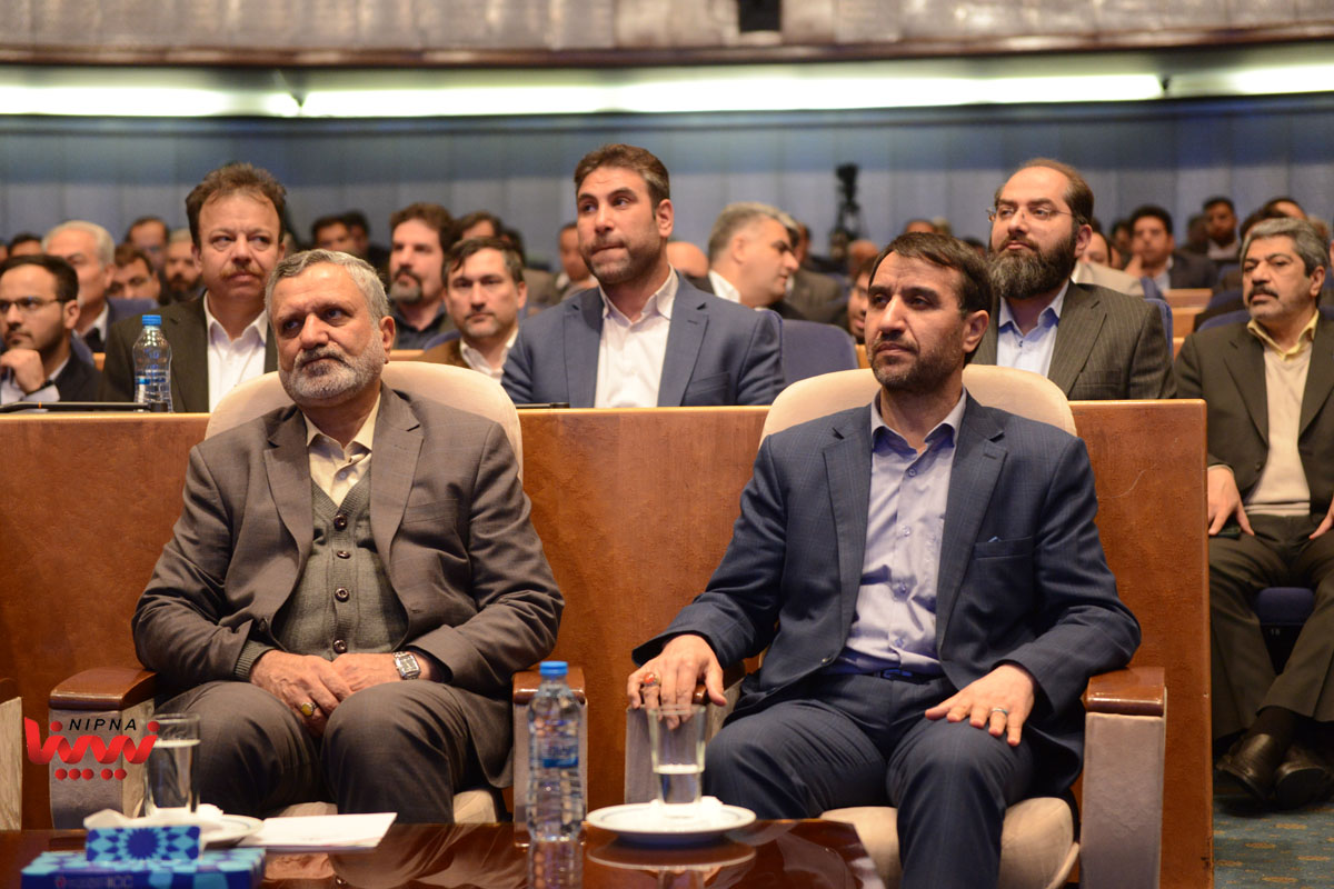 دهمین جایزه تعالی صنعت پتروشیمی 18