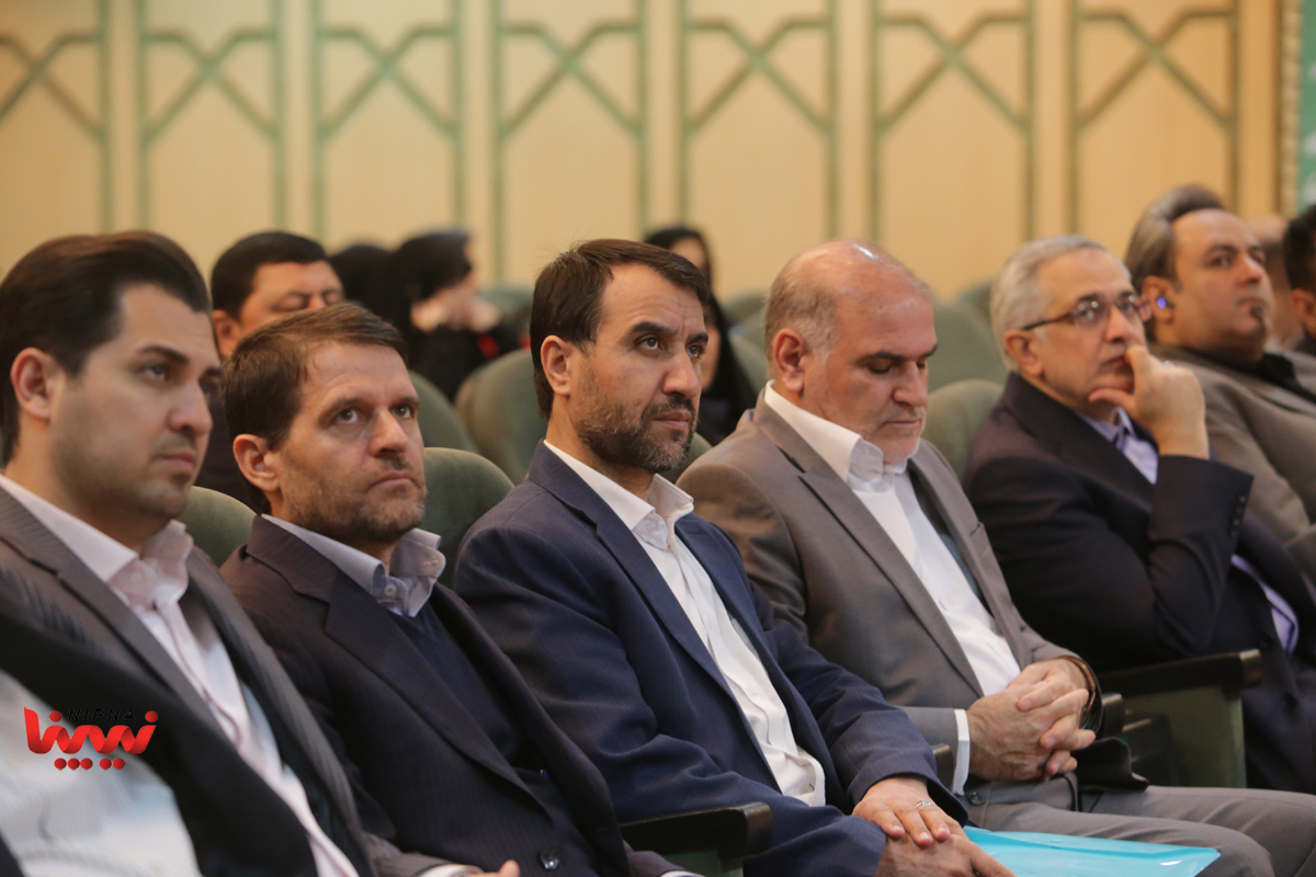 نخستین همایش توسعه و آینده‌نگری در صنعت پتروشیمی 3