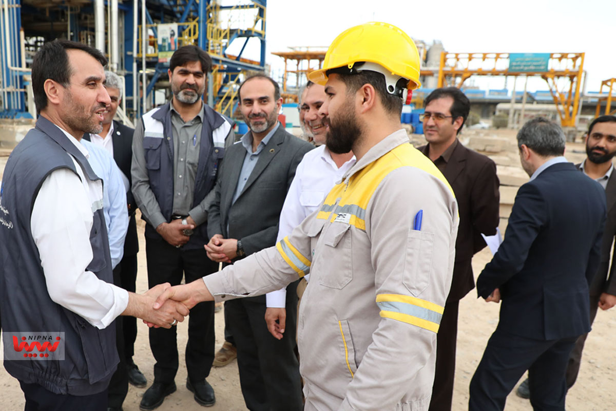 بازدید معاون وزیر نفت و مدیرعامل شرکت ملی صنایع پتروشیمی از هاب پتروشیمی ماهشهر 17