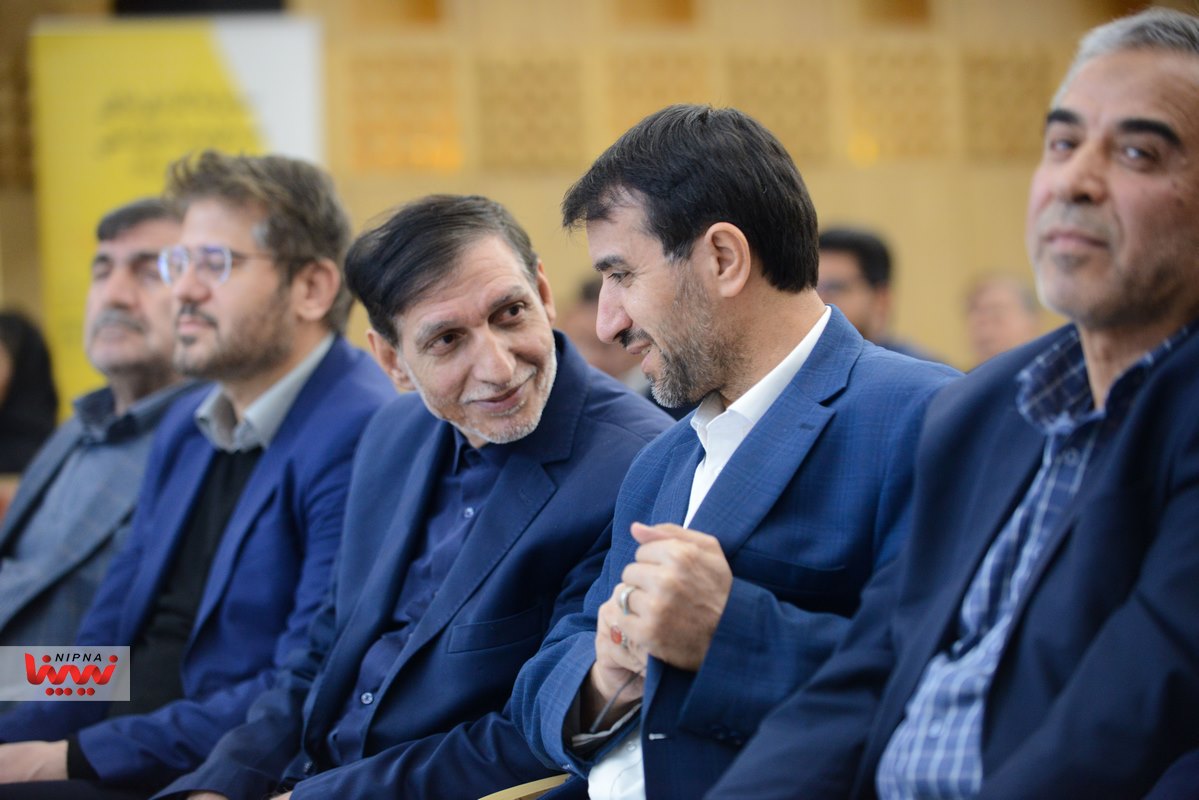 نخستین اجلاس دبیران مسئولیت اجتماعی صنعت پتروشیمی 27