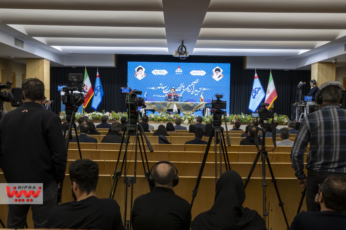 دیدار صمیمی معاون وزیر نفت و مدیرعامل شرکت ملی صنایع پتروشیمی با اصحاب رسانه 20