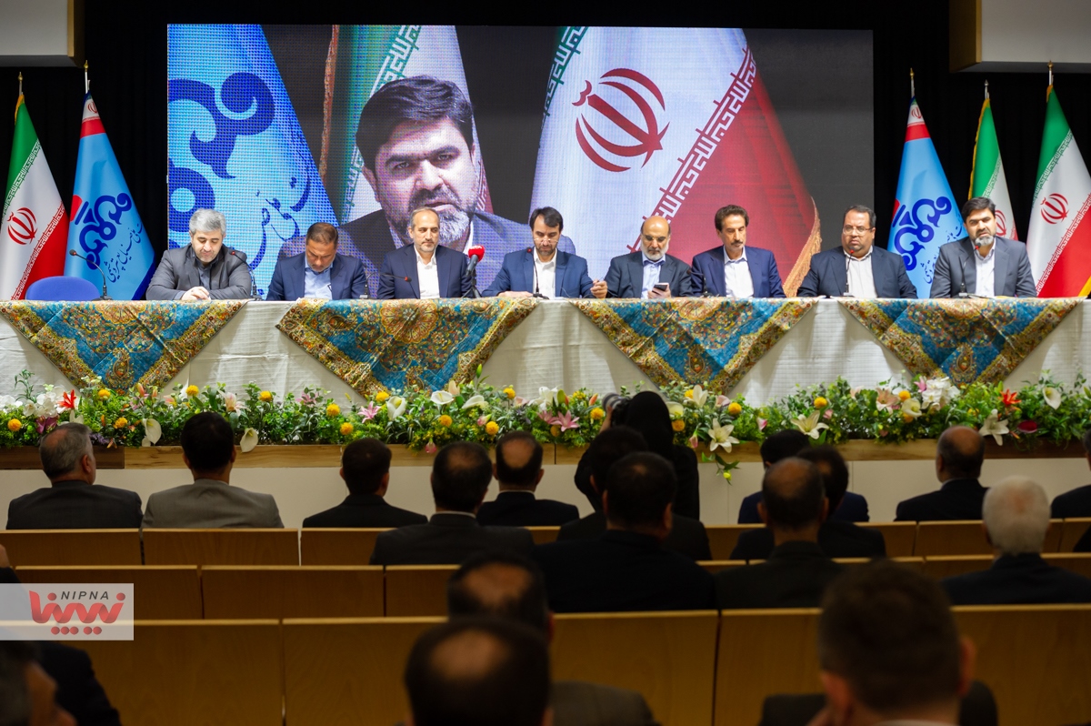 نشست تخصصی مدیران ارشد صنعت پتروشیمی با هدف تحقق "جهش تولید با مشارکت مردم" (2) 25