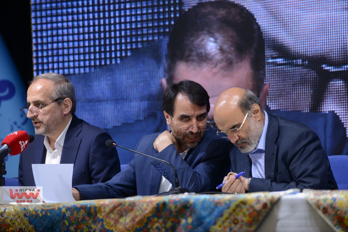 نشست تخصصی مدیران ارشد صنعت پتروشیمی با هدف تحقق "جهش تولید با مشارکت مردم" (2) 1