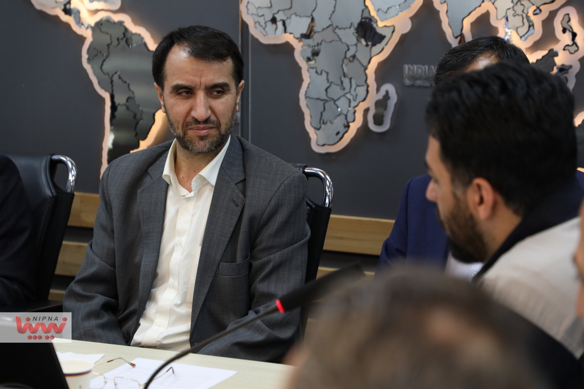 نشست مهندس شاهمیرزایی معاون وزیر نفت و مدیرعامل شرکت ملی صنایع پتروشیمی با مدیران مجتمع پتروشیمی غدیر 15