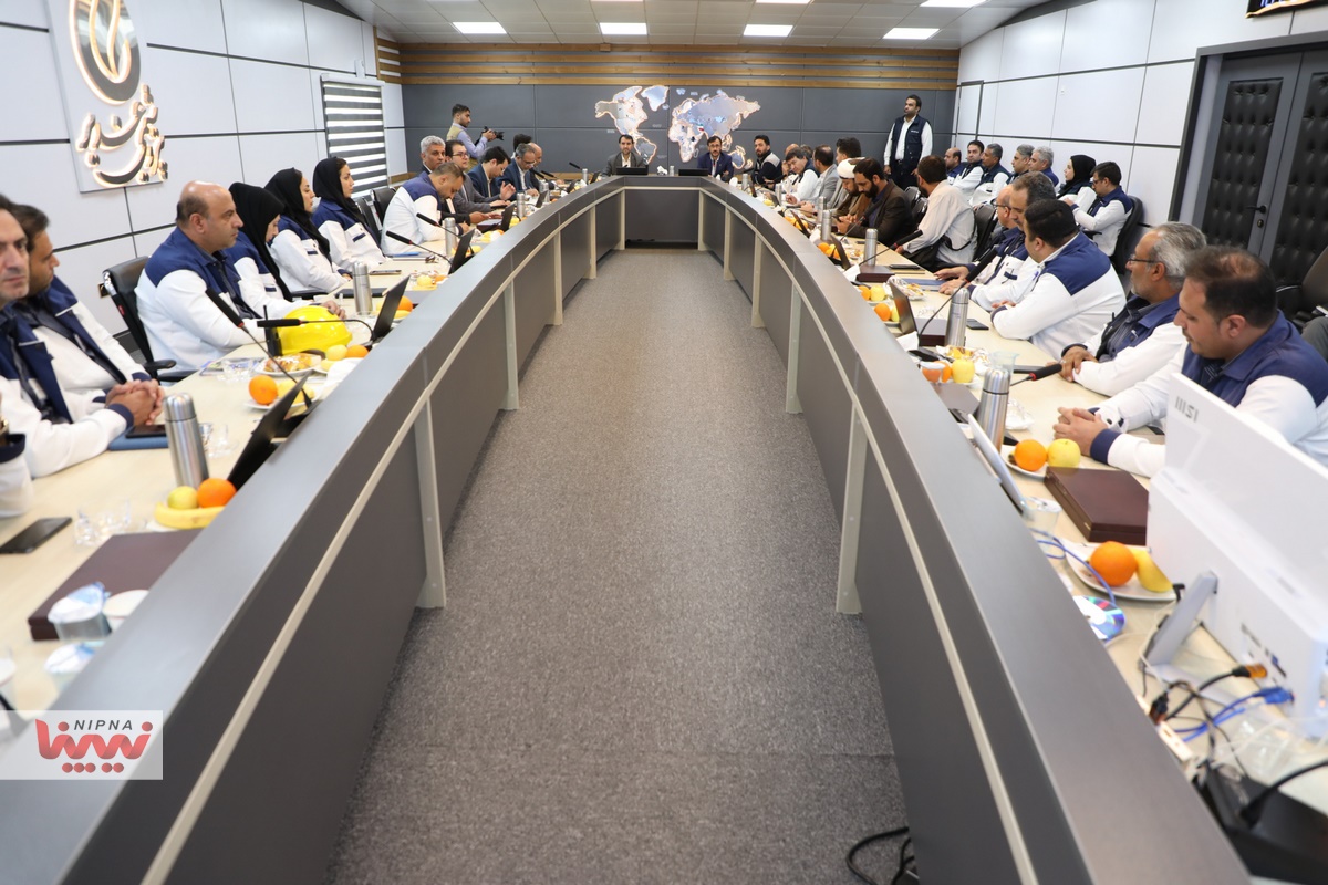 نشست مهندس شاهمیرزایی معاون وزیر نفت و مدیرعامل شرکت ملی صنایع پتروشیمی با مدیران مجتمع پتروشیمی غدیر 21