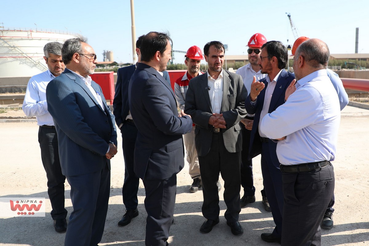 بازدید مهندس شاهمیرزایی معاون وزیر نفت و مدیرعامل شرکت ملی صنایع پتروشیمی از اسکله های صادراتی پایانه ها و مخازن 6
