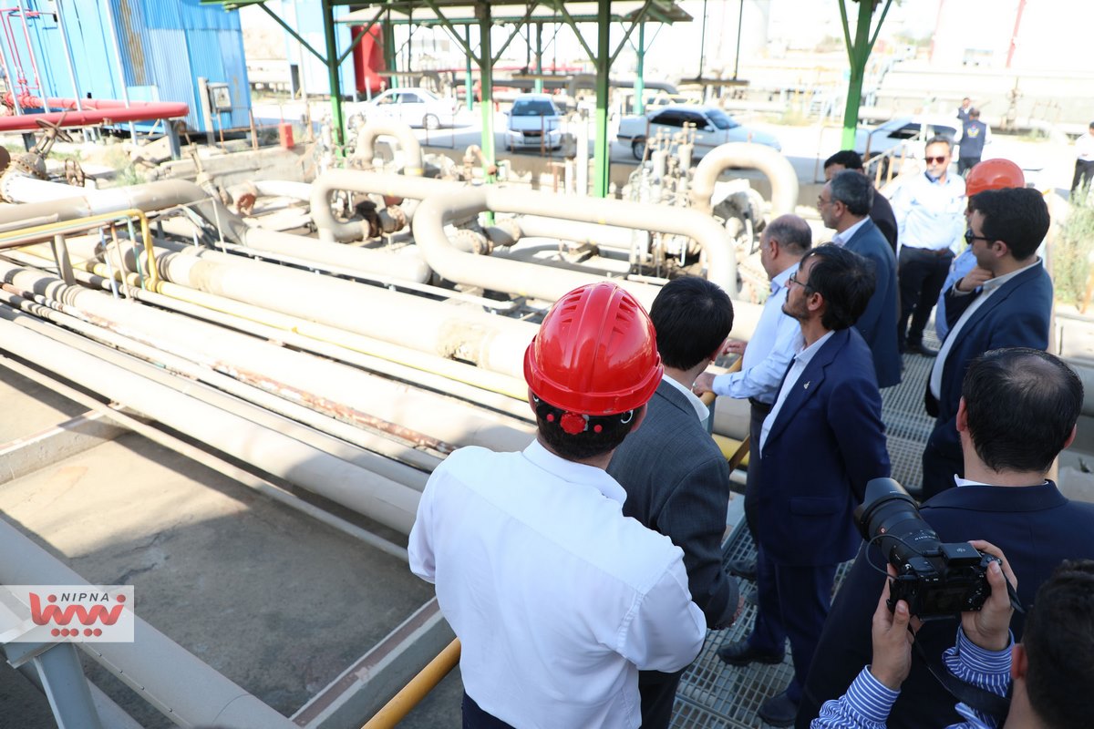 بازدید مهندس شاهمیرزایی معاون وزیر نفت و مدیرعامل شرکت ملی صنایع پتروشیمی از اسکله های صادراتی پایانه ها و مخازن 10