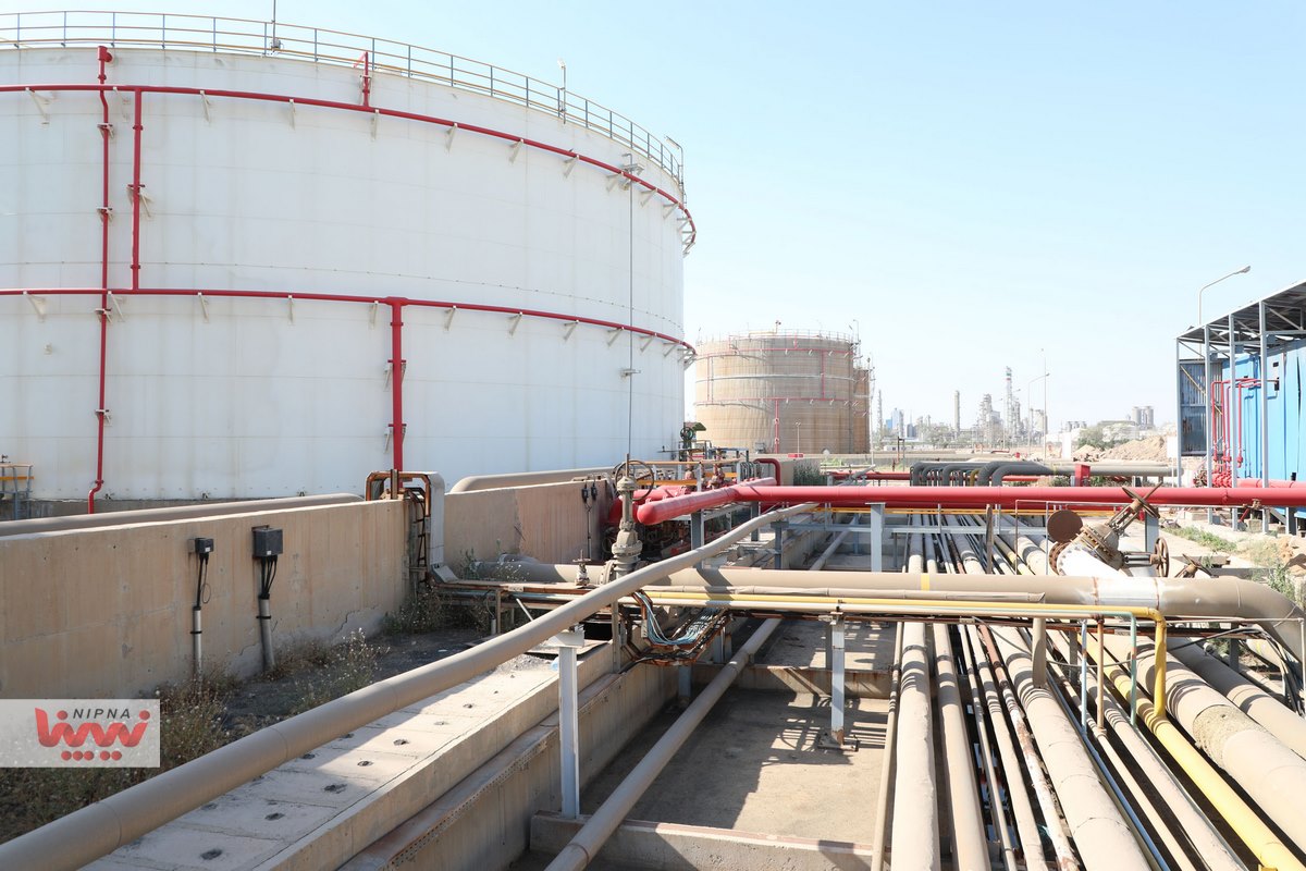 بازدید مهندس شاهمیرزایی معاون وزیر نفت و مدیرعامل شرکت ملی صنایع پتروشیمی از اسکله های صادراتی پایانه ها و مخازن 11