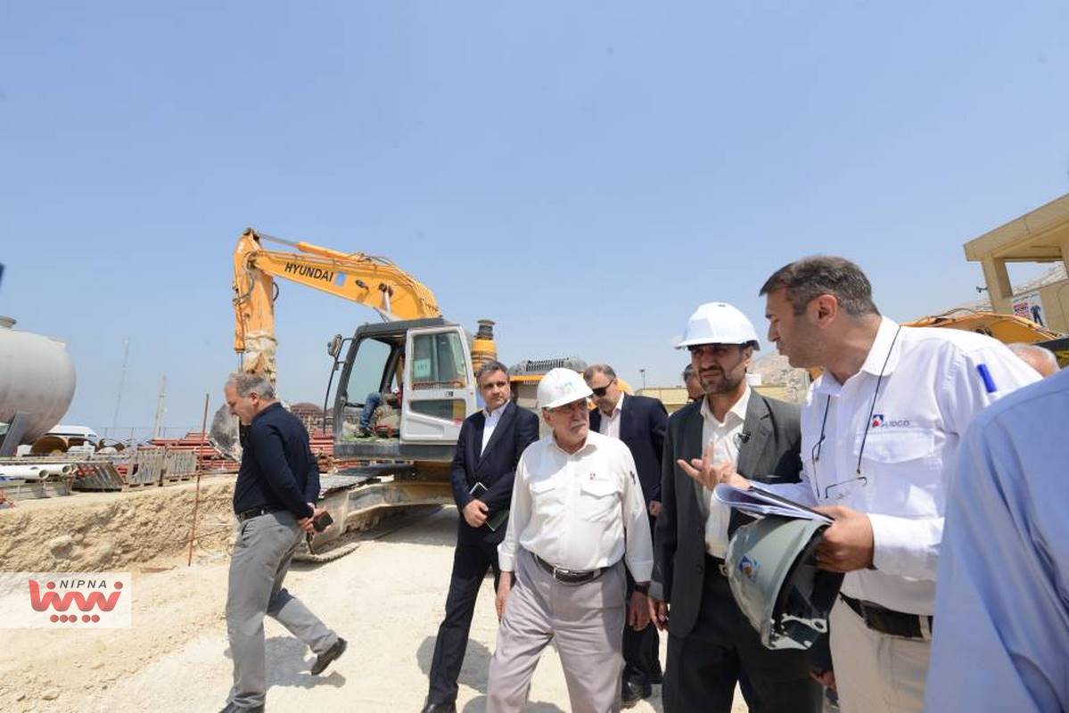 بازدید مهندس شاهمیرزایی معاون وزیر نفت و مدیرعامل شرکت ملی صنایع پتروشیمی از شرکت توسعه صنعت لاوان