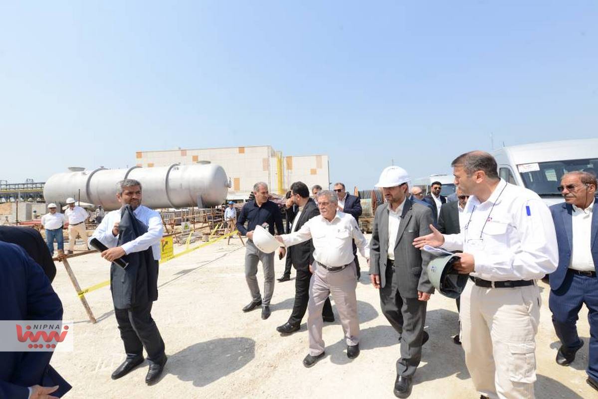 بازدید مهندس شاهمیرزایی معاون وزیر نفت و مدیرعامل شرکت ملی صنایع پتروشیمی از شرکت توسعه صنعت لاوان