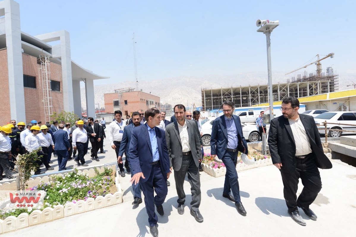 نشست هم اندیشی راهکارهای تحقق حداکثری جهش تولید با مشارکت مردمی در صنعت ارزش آفرین پتروشیمی با حضور مهندس شاهمیرزایی معاون وزیر نفت و مدیرعامل شرکت ملی صنایع پتروشیمی 5