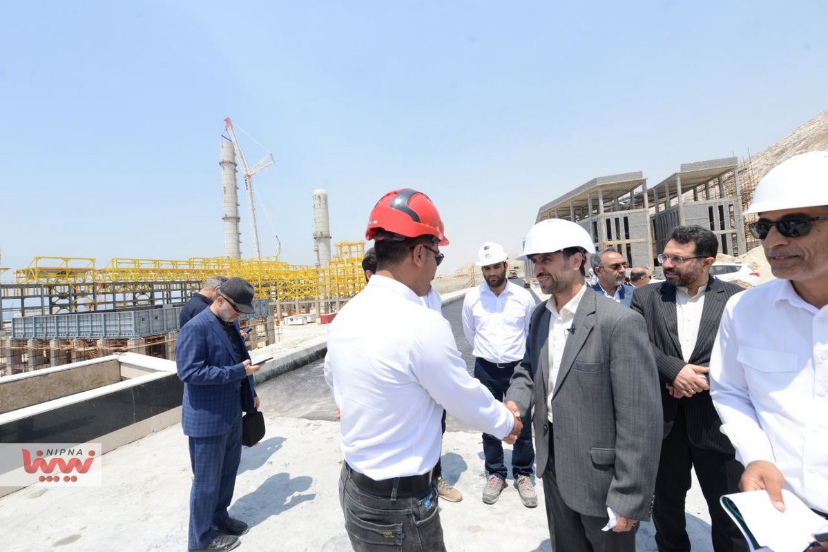 بازدید مهندس شاهمیرزایی معاون وزیر نفت و مدیرعامل شرکت ملی صنایع پتروشیمی از طرح پتروشیمی مهر پتروکیمیا 5