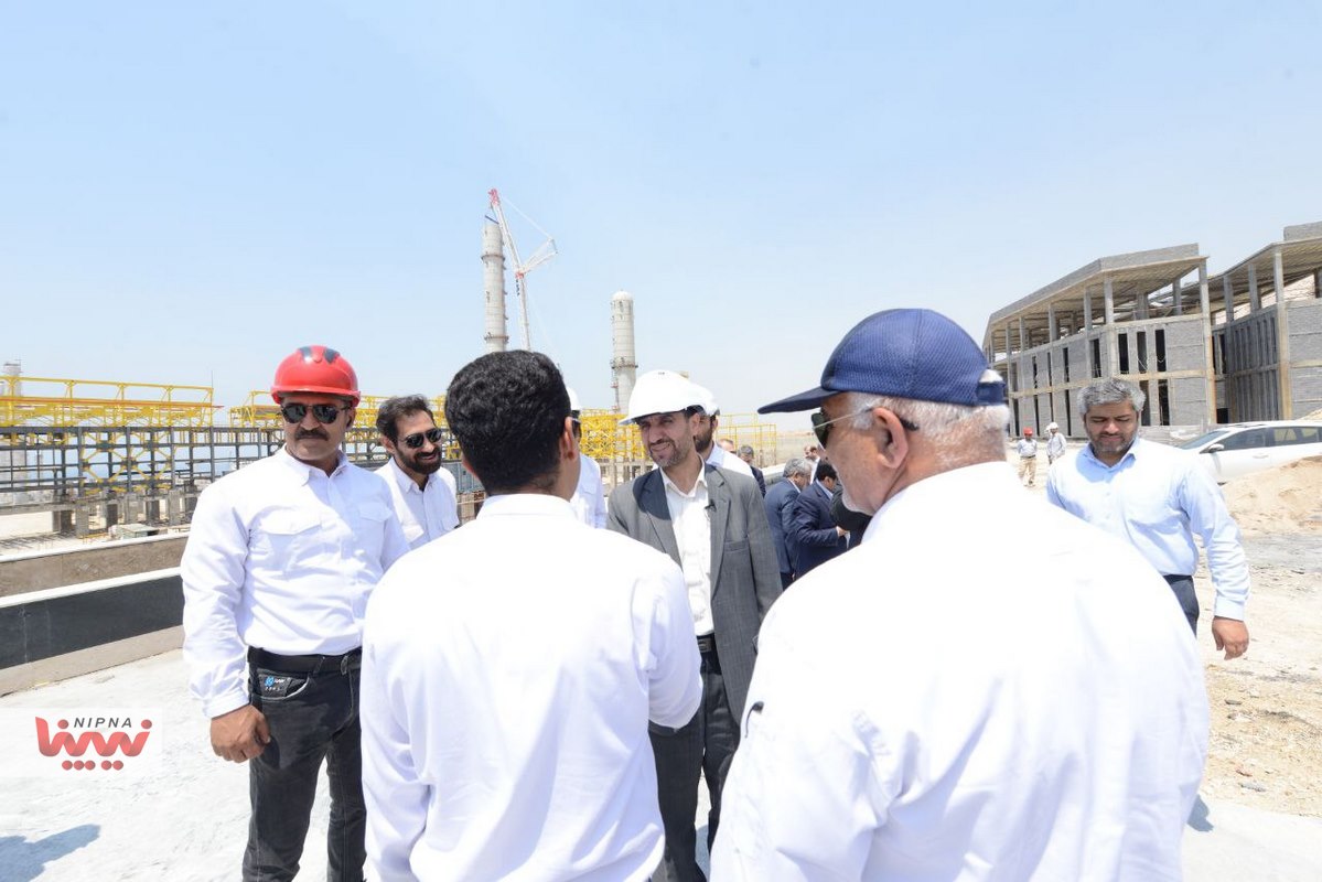 بازدید مهندس شاهمیرزایی معاون وزیر نفت و مدیرعامل شرکت ملی صنایع پتروشیمی از طرح پتروشیمی مهر پتروکیمیا 6