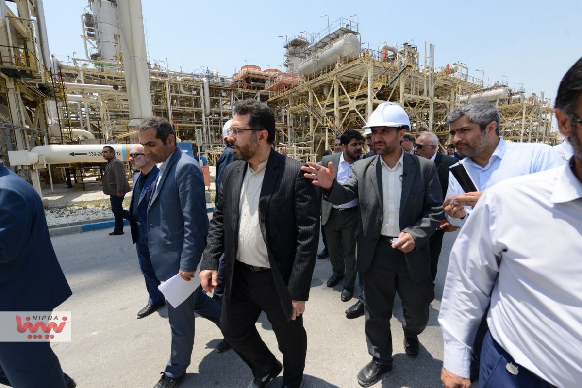 بازدید مهندس شاهمیرزایی معاون وزیر نفت و مدیرعامل شرکت ملی صنایع پتروشیمی از واحد شیرین سازی مجتمع پتروشیمی بوشهر 7