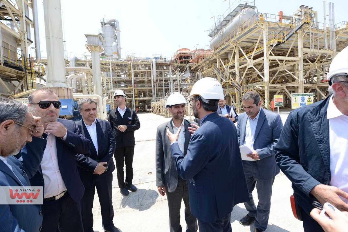 بازدید مهندس شاهمیرزایی معاون وزیر نفت و مدیرعامل شرکت ملی صنایع پتروشیمی از واحد شیرین سازی مجتمع پتروشیمی بوشهر 8