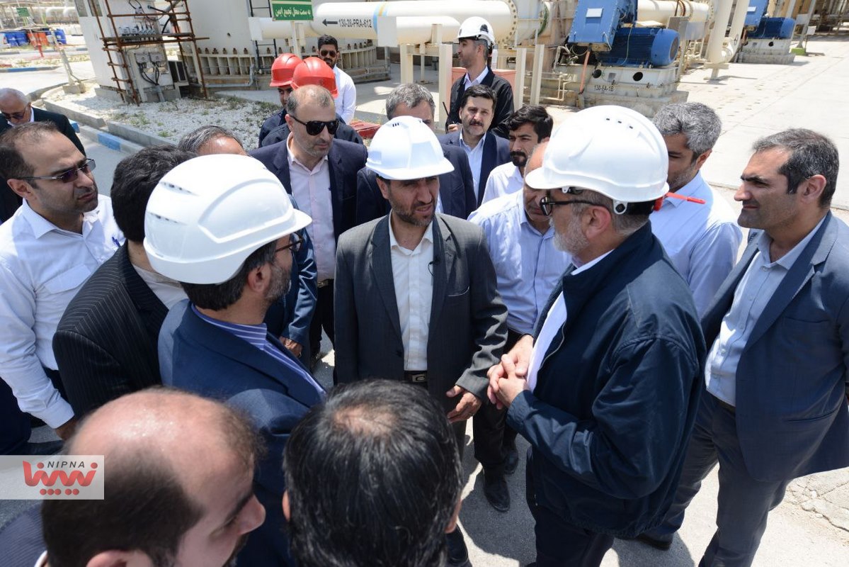 بازدید مهندس شاهمیرزایی معاون وزیر نفت و مدیرعامل شرکت ملی صنایع پتروشیمی از واحد شیرین سازی مجتمع پتروشیمی بوشهر 11