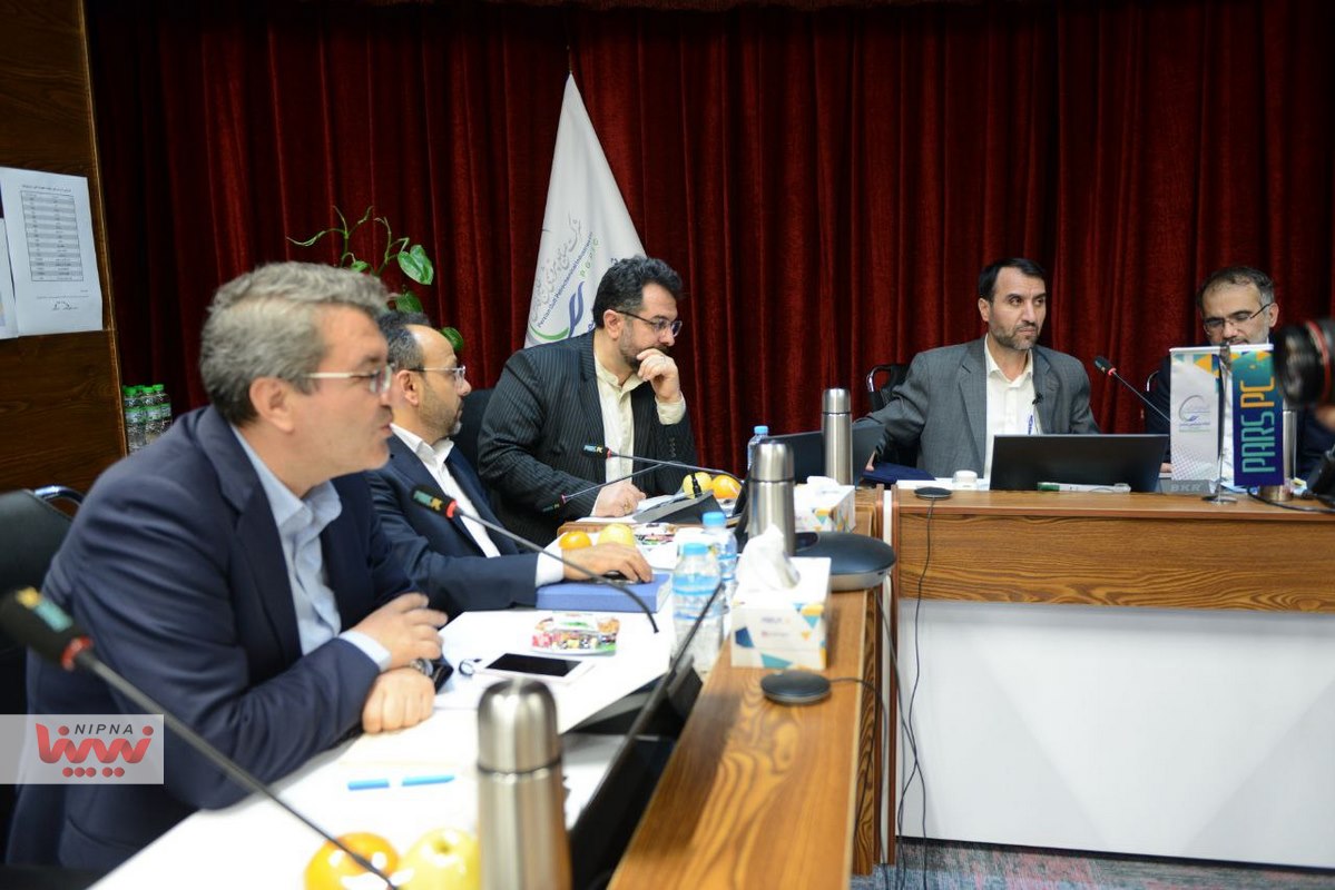 نشست مهندس شاهمیرزایی معاون وزیر نفت و مدیرعامل شرکت ملی صنایع پتروشیمی با مدیران شرکت پتروشیمی پارس 3