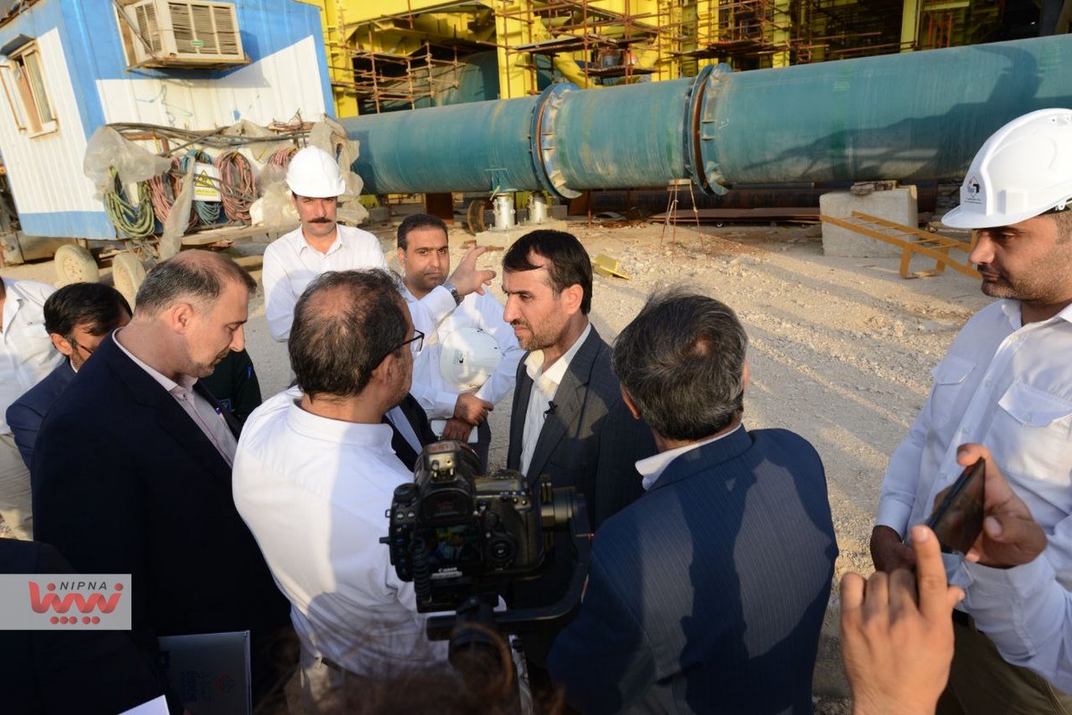 بازدید مهندس شاهمیرزایی معاون وزیر نفت و مدیرعامل شرکت ملی صنایع پتروشیمی از پتروشیمی دنا 4