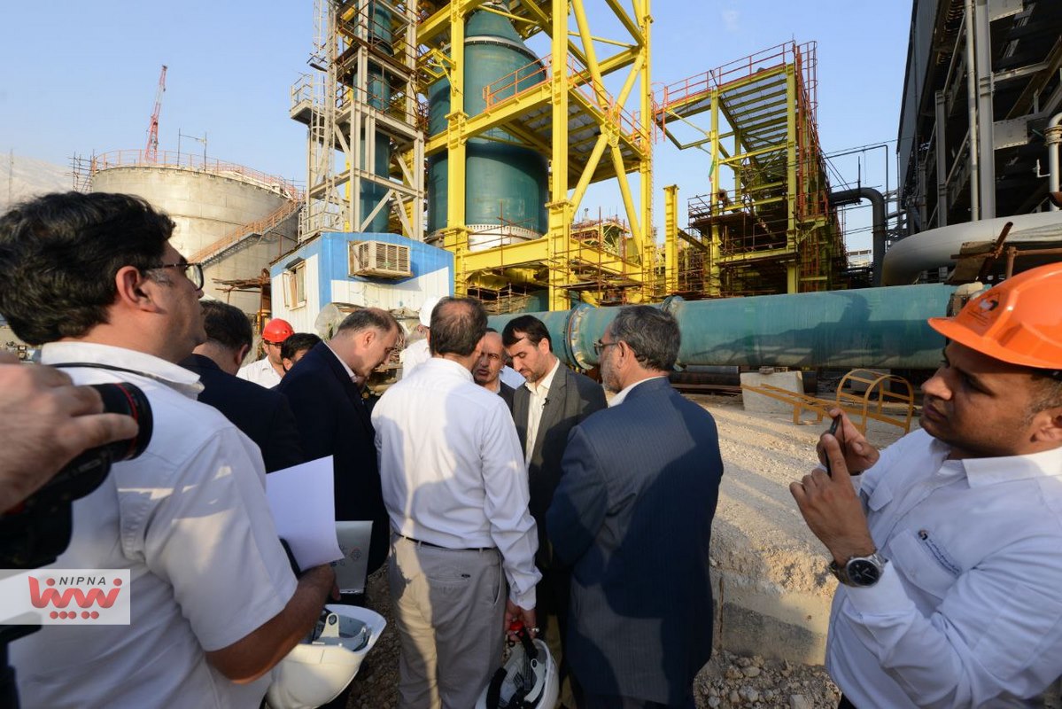 بازدید مهندس شاهمیرزایی معاون وزیر نفت و مدیرعامل شرکت ملی صنایع پتروشیمی از پتروشیمی دنا 5