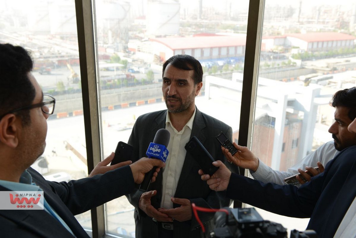 آیین ارسال بسته های کمک معیشتی پتروشیمی بوشهر برای سیل زدگان استان سیستان و بلوچستان و مناطق کم برخوردار استان بوشهر 9