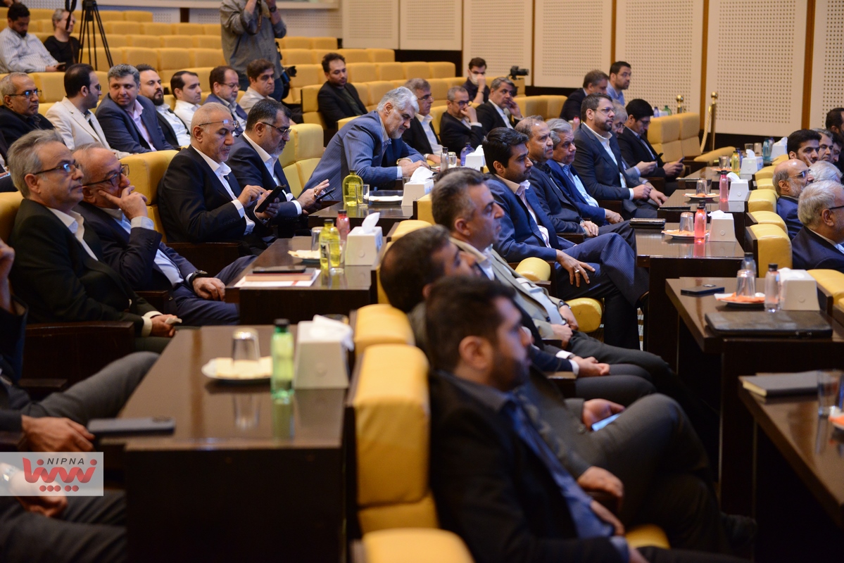 امضای تفاهم‌نامه‌های مطالعات طرح‌های توسعه 16 میدان گازی با هلدینگ‌ها، شرکت‌های پتروشیمی و شرکت‌های اکتشاف و تولید ایرانی 21