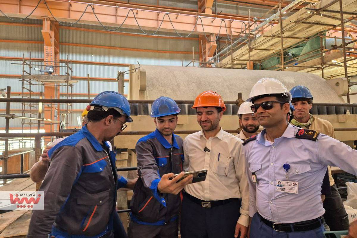 بازدید معاون وزیر نفت و مدیرعامل شرکت ملی صنایع پتروشیمی از طرح های پتروپالایش کنگان 10