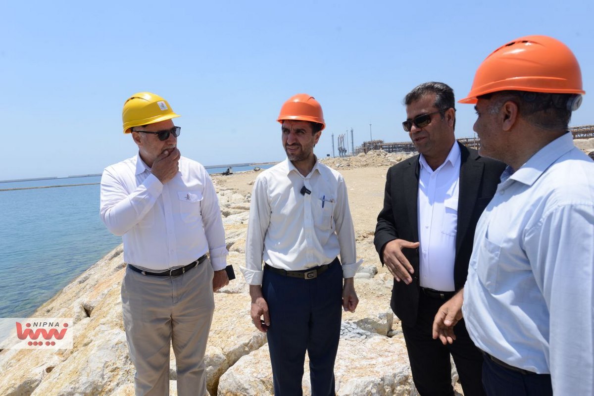 بازدید معاون وزیر نفت و مدیرعامل شرکت ملی صنایع پتروشیمی از واحد بازیابی اتان پتروپالایش کنگان 14