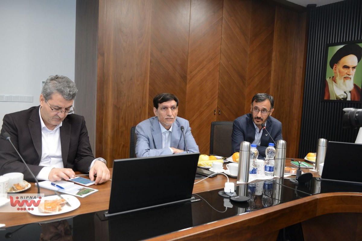 نشست معاون وزیر نفت و مدیرعامل شرکت ملی صنایع پتروشیمی با مدیران عامل شرکت های انتخاب کنگان، پیشگامان سیراف انرژی، ویستا انرژی ارغوان و سپهر کنگان 9