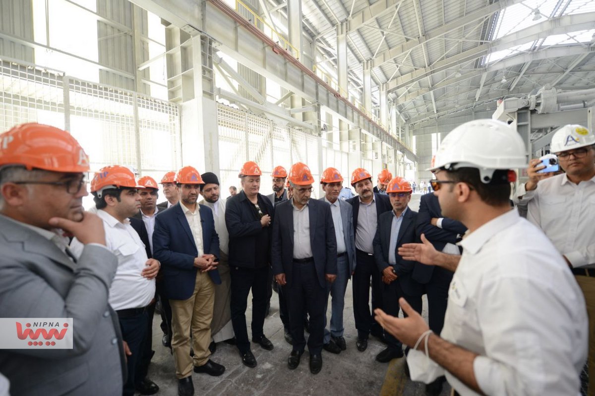 بازدید معاون وزیر نفت و مدیرعامل شرکت ملی صنایع پتروشیمی از منطقه ویژه اقتصادی لامرد 8