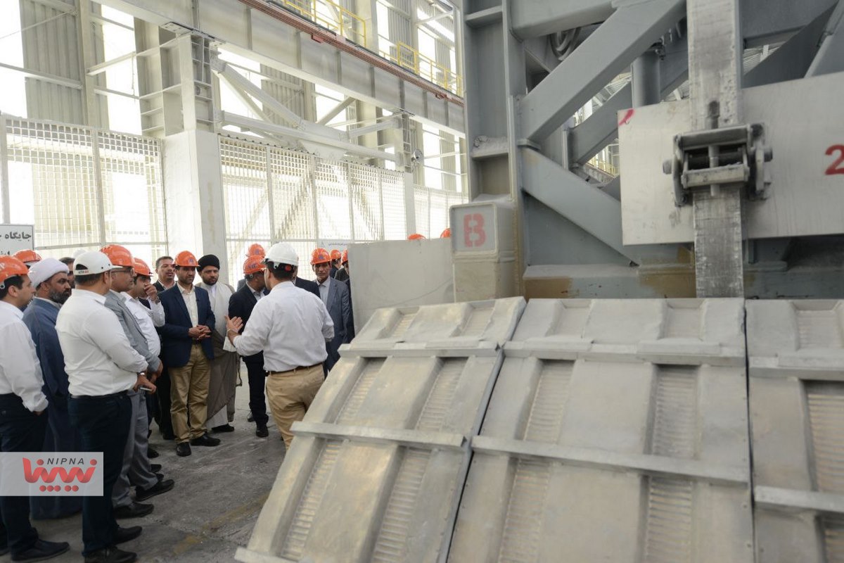 بازدید معاون وزیر نفت و مدیرعامل شرکت ملی صنایع پتروشیمی از منطقه ویژه اقتصادی لامرد 9