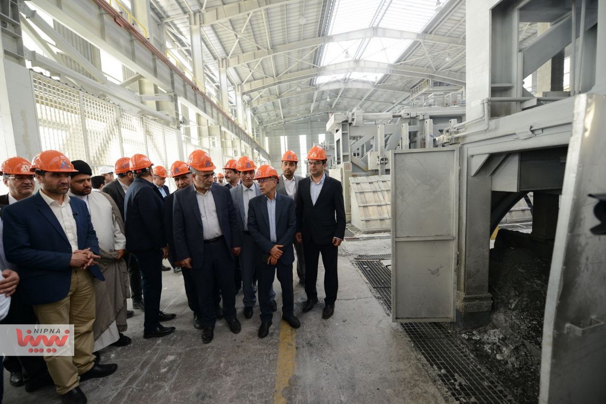 بازدید معاون وزیر نفت و مدیرعامل شرکت ملی صنایع پتروشیمی از منطقه ویژه اقتصادی لامرد 14