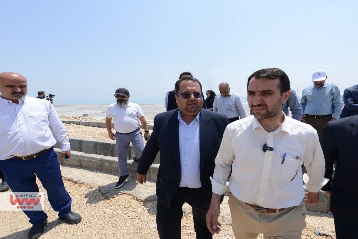 بازدید معاون وزیر نفت و مدیرعامل شرکت ملی صنایع پتروشیمی از منطقه انرژی بر پارسیان 8