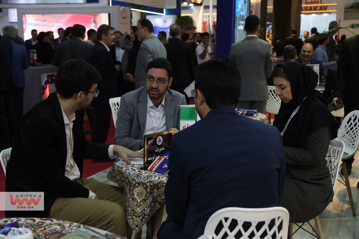 بیست و هشتمین نمایشگاه بین المللی نفت، گاز، پالایش و پتروشیمی (روز سوم) 27