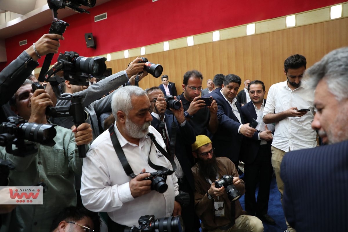 نشست خبری معاون وزیر نفت و مدیرعامل شرکت ملی صنایع پتروشیمی در بیست و هشتمین نمایشگاه بین المللی صنعت نفت 15