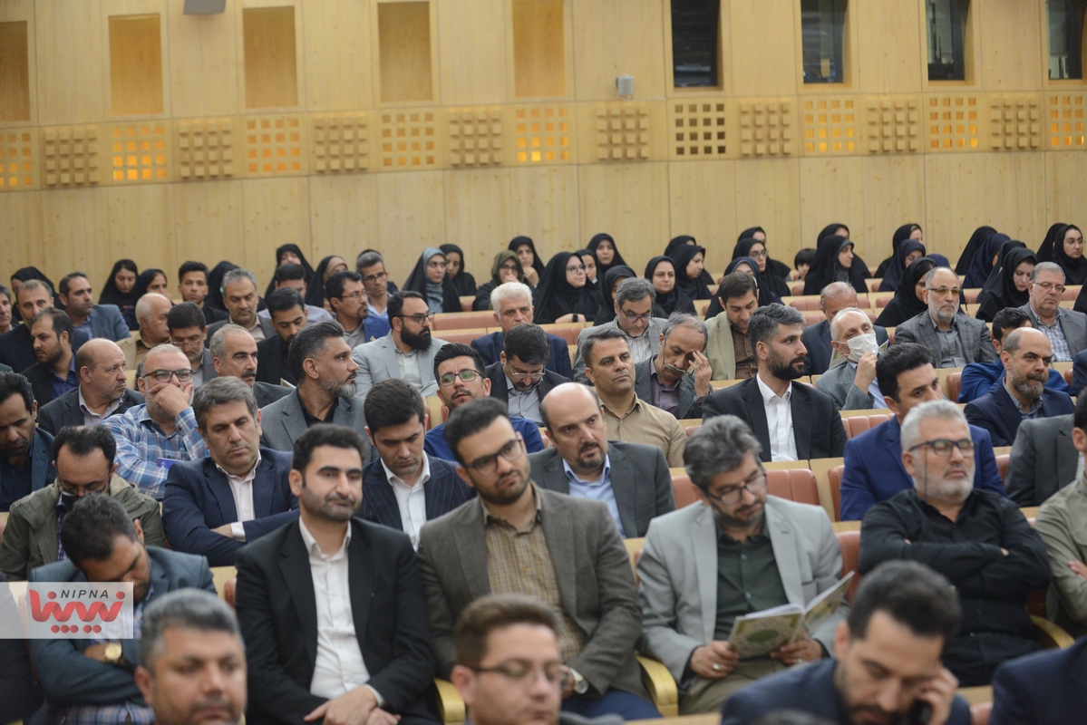 آیین بزرگداشت «شهید جمهور» در شرکت ملی صنایع پتروشیمی 18