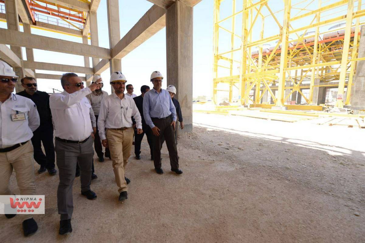 بازدید معاون وزیر نفت و مدیرعامل شرکت ملی صنایع پتروشیمی از روند پیشرفت طرح های پتروشیمی در عسلویه 15