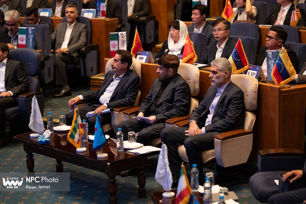 افتتاحیه پانزدهمین همایش بین المللی صنعت پتروشیمی ایران (IPF) 11