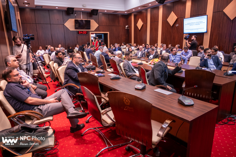 کارگاه آموزشی چشم انداز صنعت متانول (پانزدهمین همایش بین المللی صنعت پتروشیمی ایران (IPF)) 4