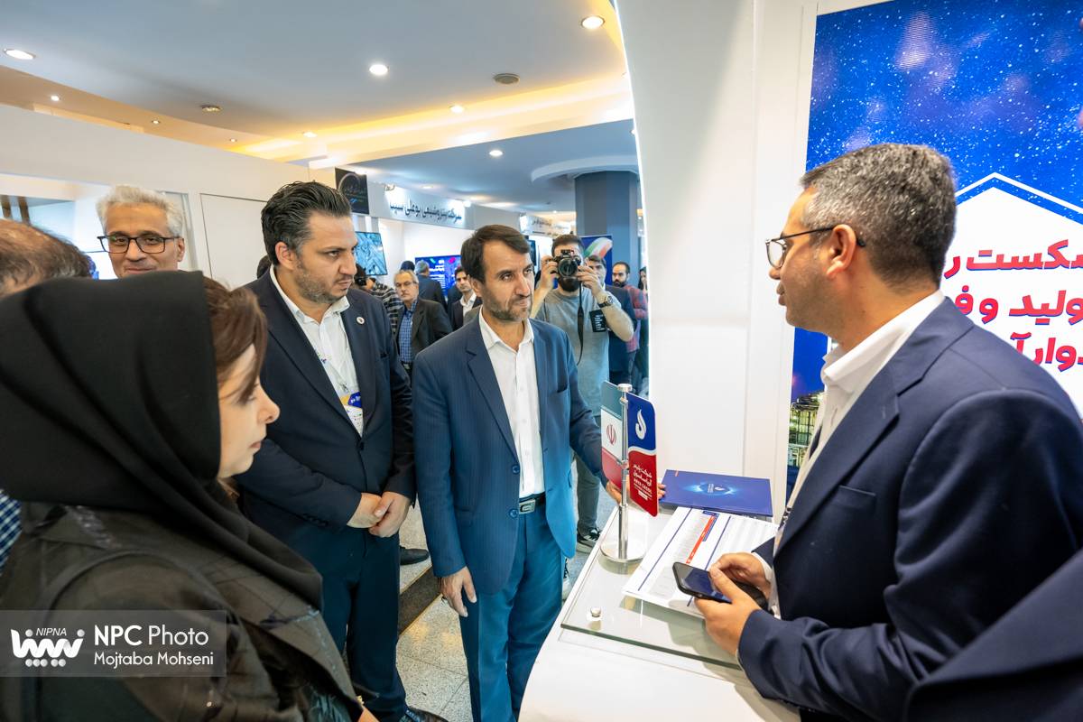 افتتاح و بازدید از نمایشگاه جانبی پانزدهمین همایش بین المللی صنعت پتروشیمی ایران (IPF) 5