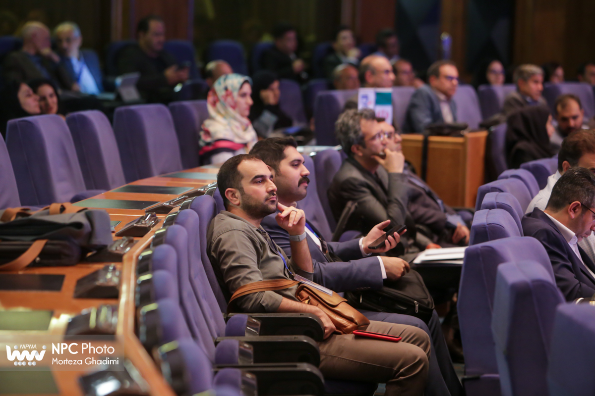 جلسه سرمایه گذاری و توسعه صنایع پتروشیمی (پانزدهمین همایش بین المللی صنعت پتروشیمی ایران (IPF)) 8