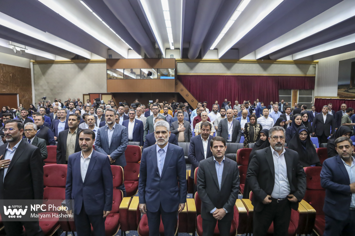 آیین رسمی گشایش هفدهمین نمایشگاه بین‌المللی ایران‌پلاست (1) 51