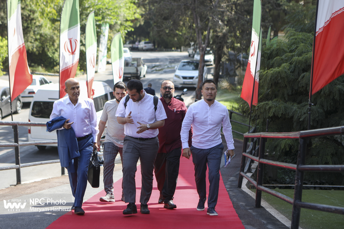 آیین رسمی گشایش هفدهمین نمایشگاه بین‌المللی ایران‌پلاست (1) 53