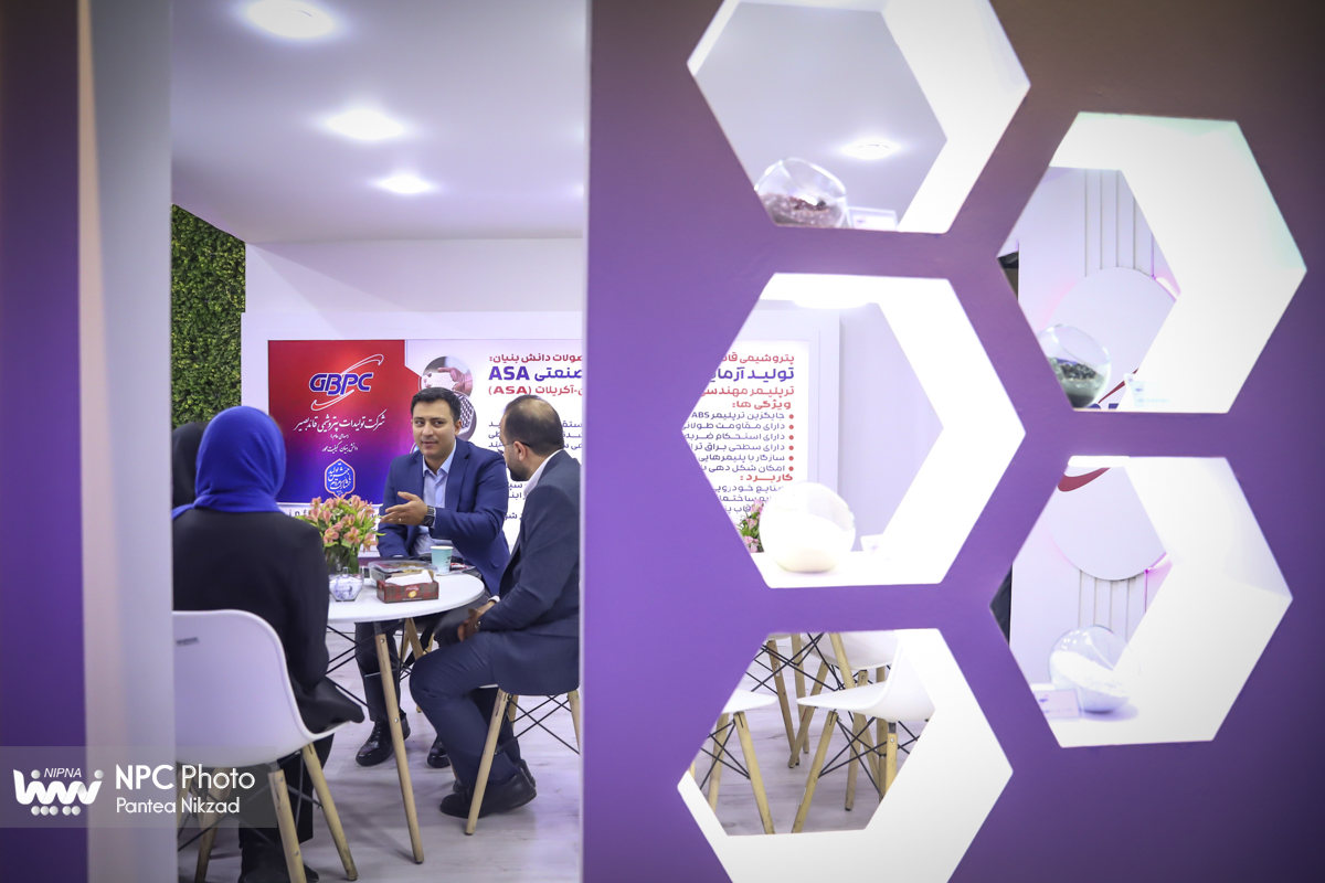 سالن 8 و 9 در اولین روز از هجدهمین نمایشگاه بین المللی ایران پلاست 34