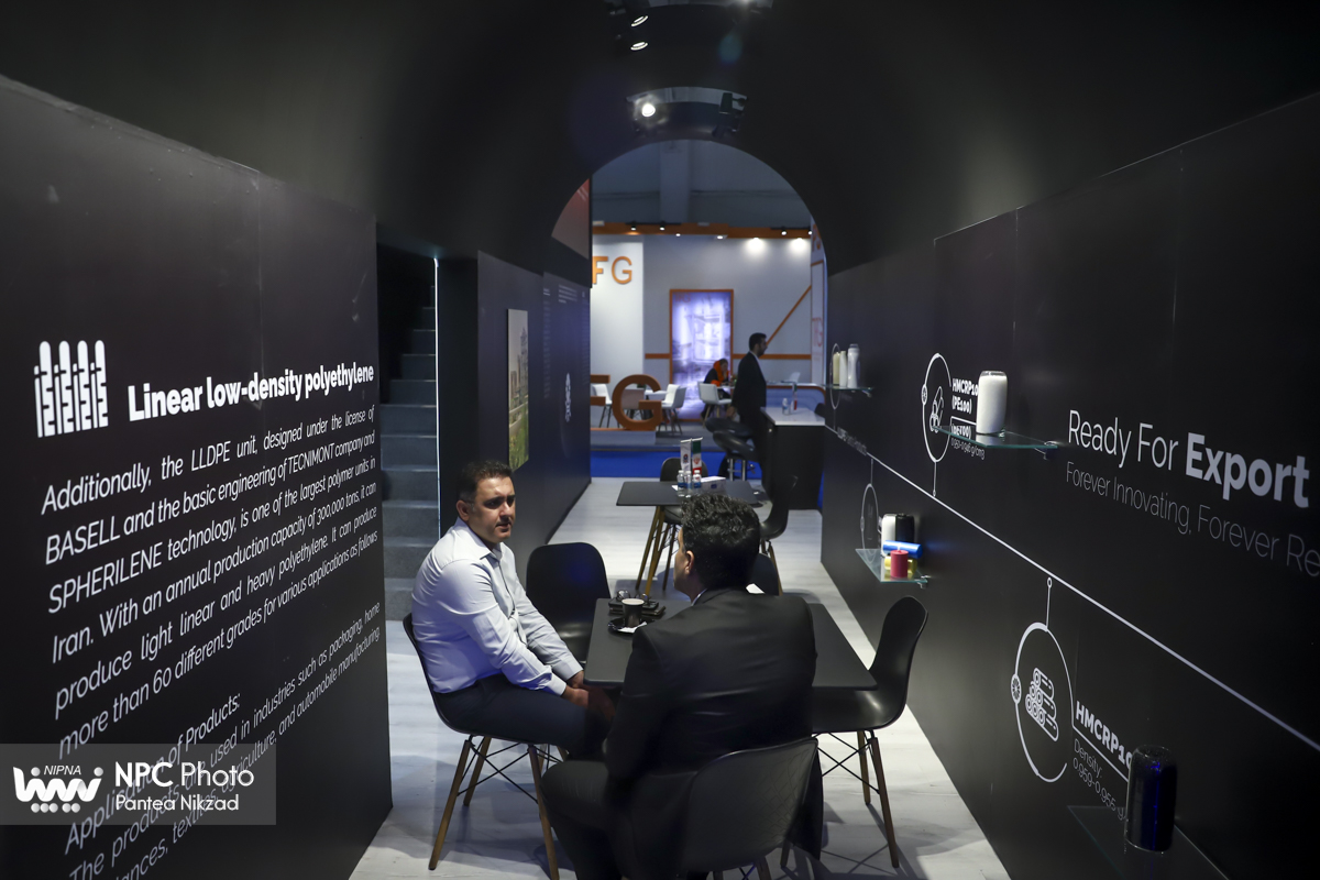 سالن 8 و 9 در اولین روز از هجدهمین نمایشگاه بین المللی ایران پلاست 40