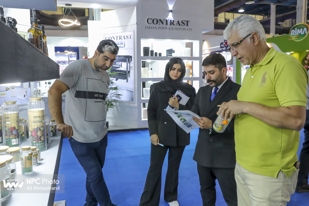 سالن 11 و 10 در اولین روز از هجدهمین نمایشگاه بین المللی ایران پلاست 4