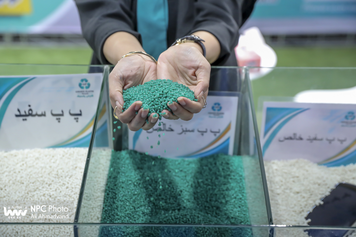 سالن 11 و 10 در اولین روز از هجدهمین نمایشگاه بین المللی ایران پلاست 8